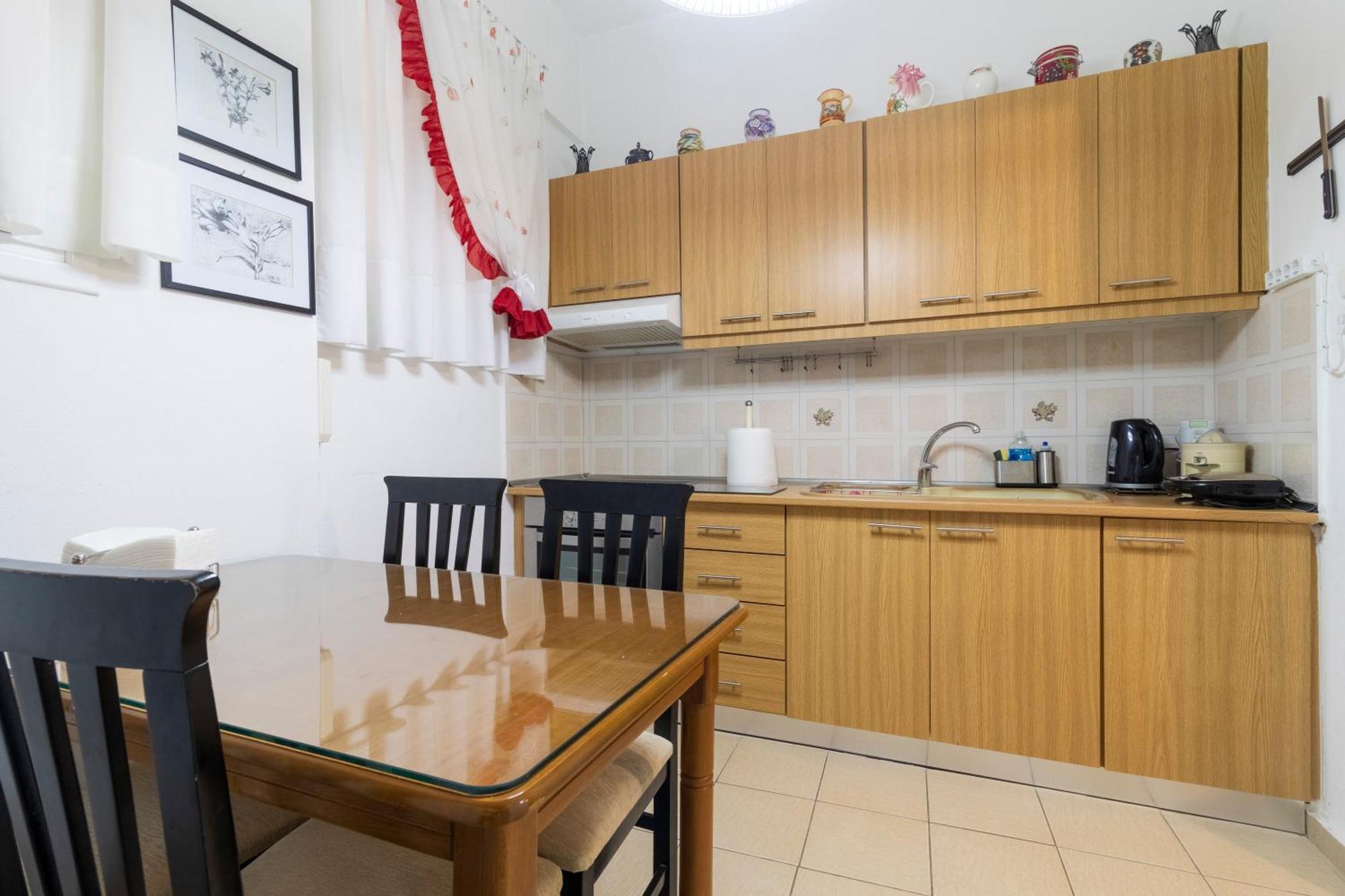 Апартаменты Local Apt Near City Lights 1 Ираклион Экстерьер фото